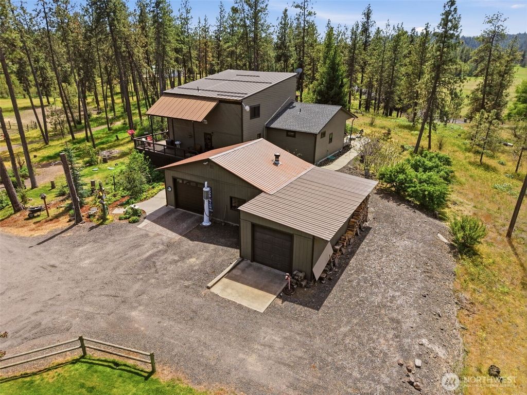 Photo of 12119 S Spotted Road, Cheney, WA 99004 (MLS # 2526820)