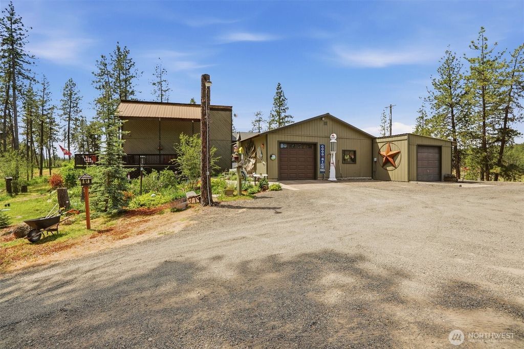 Photo of 12119 S Spotted Road, Cheney, WA 99004 (MLS # 2526820)
