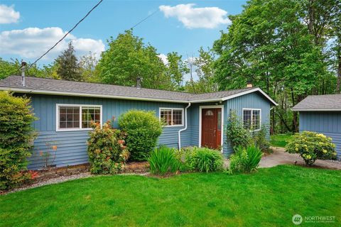 Photo of 8008 S 122nd Street, Seattle, WA 98178 (MLS # 2519905)