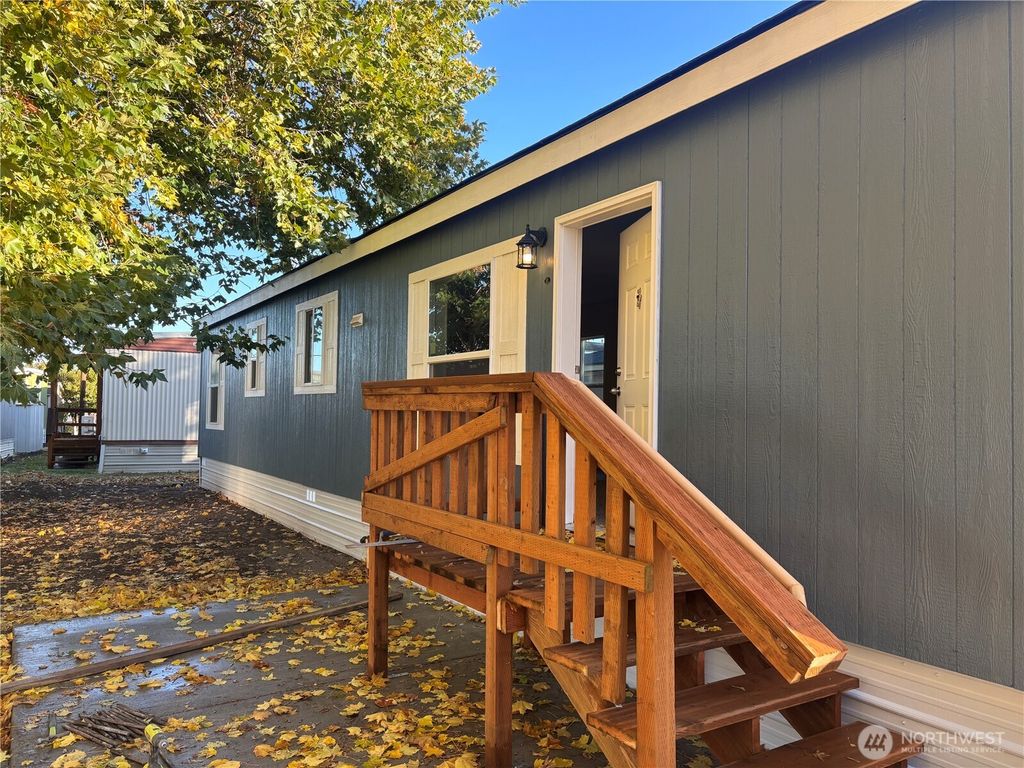 Photo of 1331 W Pine #25, Walla Walla, WA 99362 (MLS # 2451532)