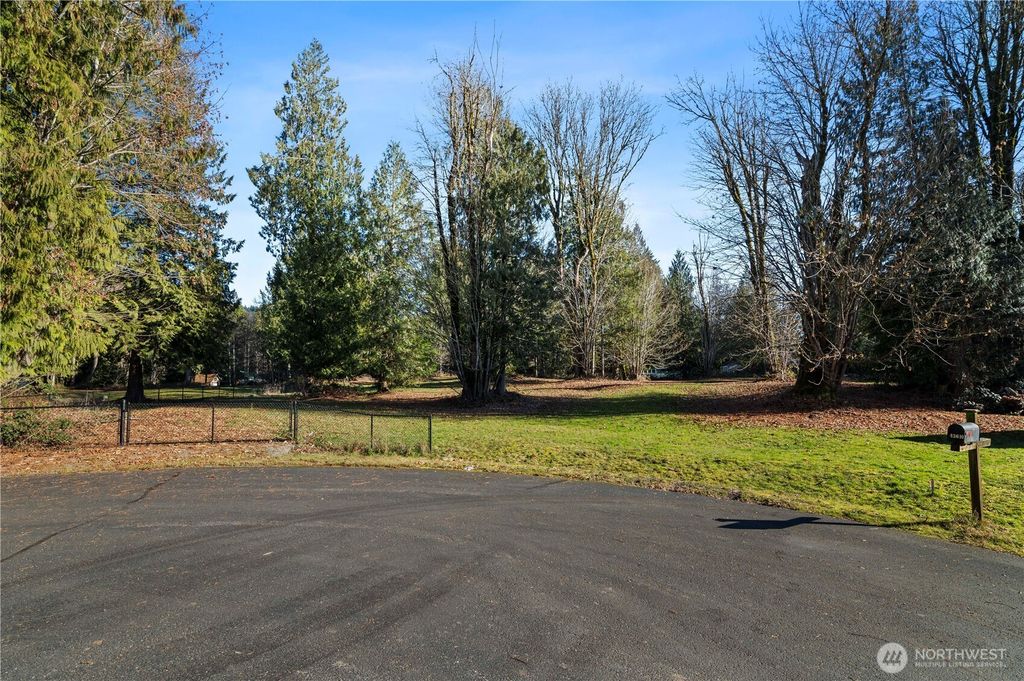 Photo of 43618 Scenic River Court, Concrete, WA 98237 (MLS # 2510294)