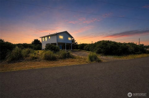 Photo of 1285 Fairwood Drive SW, Ocean Shores, WA 98569 (MLS # 2568909)