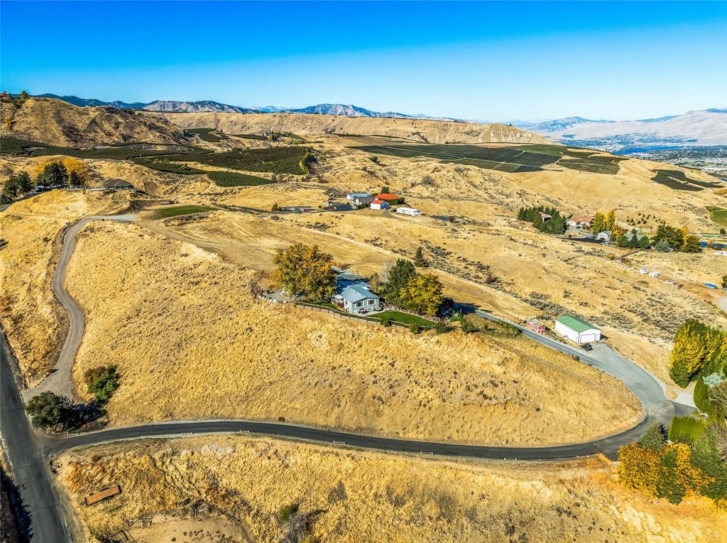 Photo of 4660 Crown Lane, Malaga, WA 98828 (MLS # 2596630)
