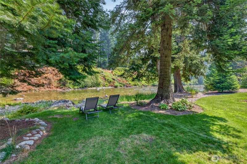 2303 Pine Tree Road