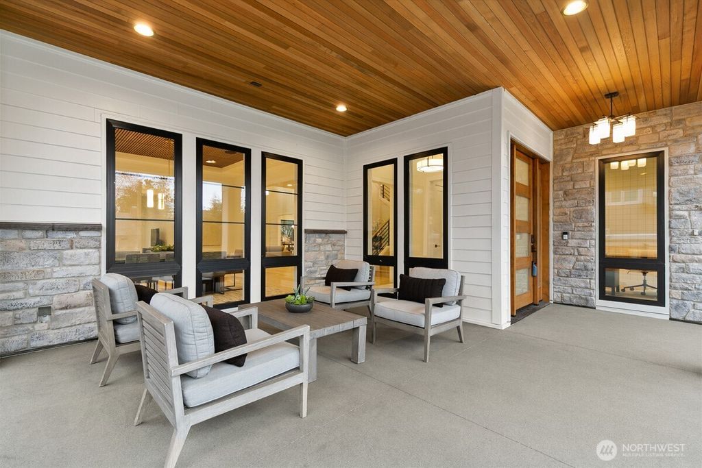 Photo of 27 Tulalip Key, Bellevue, WA 98006 (MLS # 2379024)