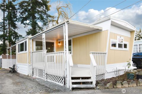 Photo of 18501 52nd Avenue #62, Lynnwood, WA 98037 (MLS # 2486308)