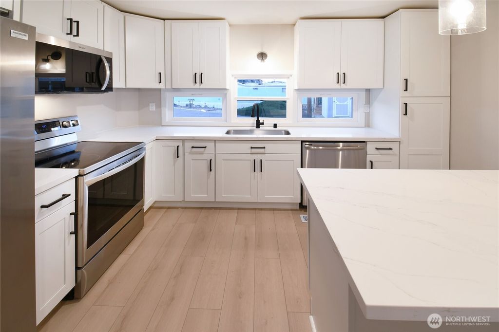 Photo of 18501 52nd Avenue #62, Lynnwood, WA 98037 (MLS # 2486308)