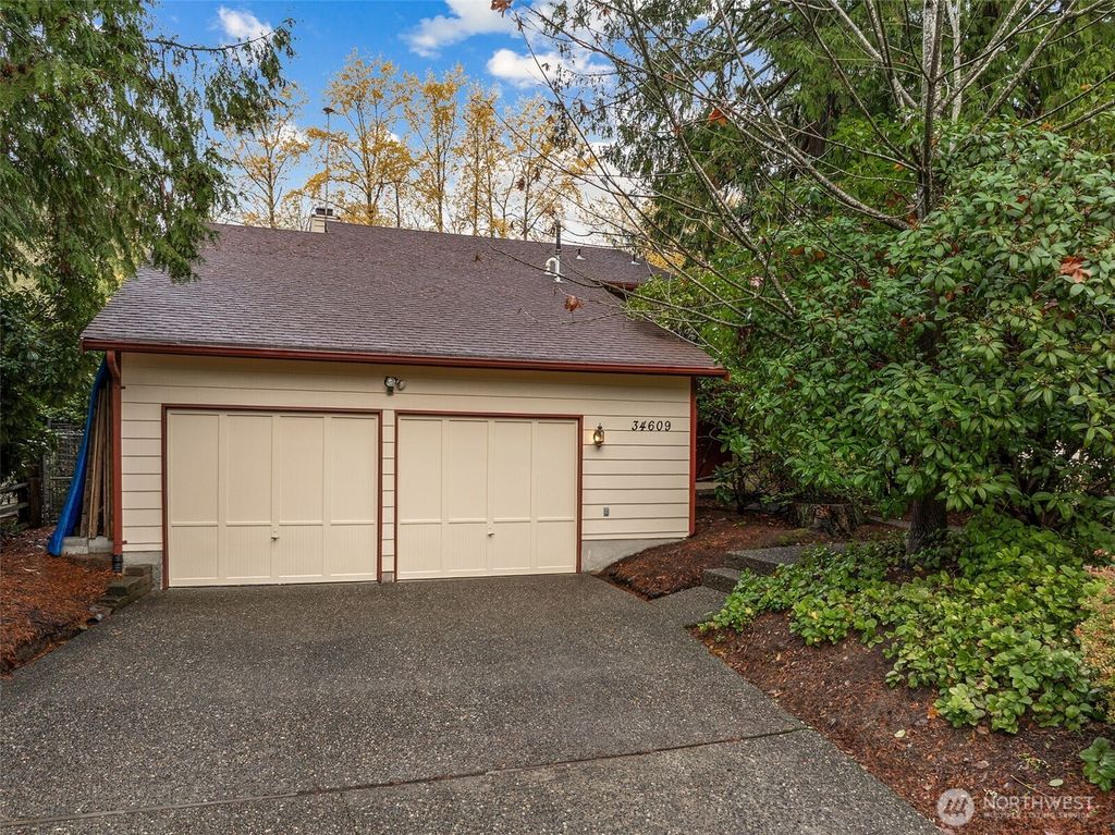 Photo of 34609 4th Place S, Federal Way, WA 98003 (MLS # 2455482)