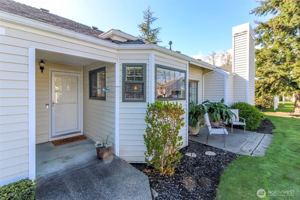 Photo of 2801 N Narrows Drive #G-2, Tacoma, WA 98407 (MLS # 2507953)