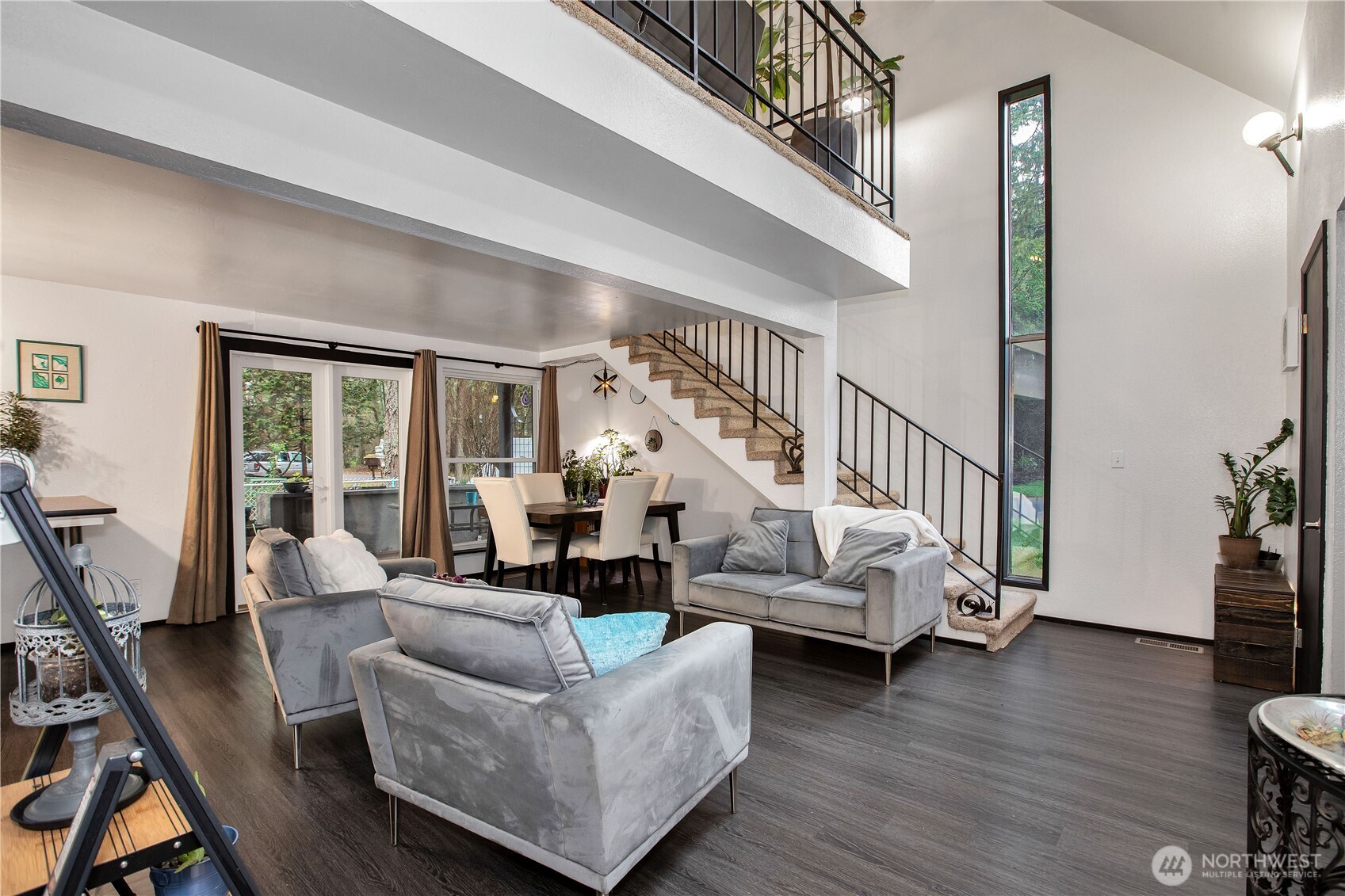 8527 Lake Forest Drive SE