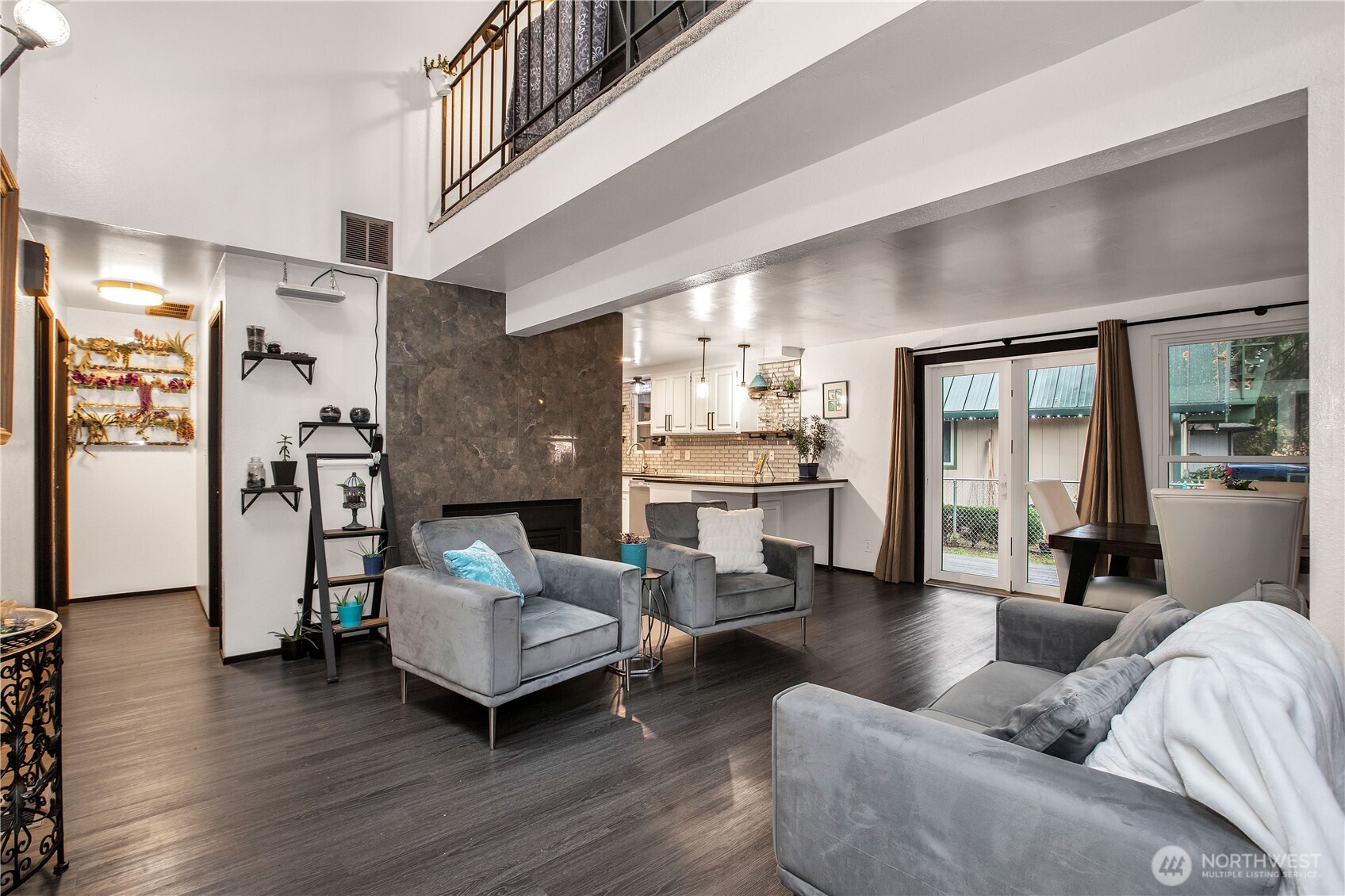 8527 Lake Forest Drive SE