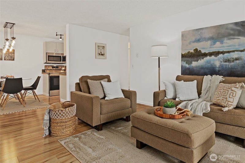 10501 8th Avenue NE 406