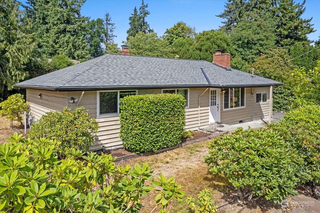 Photo of 5117 244th Street SW, Mountlake Terrace, WA 98043 (MLS # 2147870)