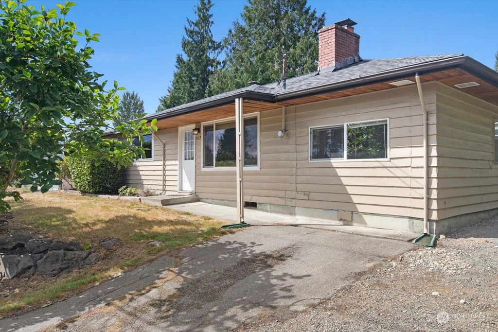 Photo of 5117 244th Street SW, Mountlake Terrace, WA 98043 (MLS # 2147870)