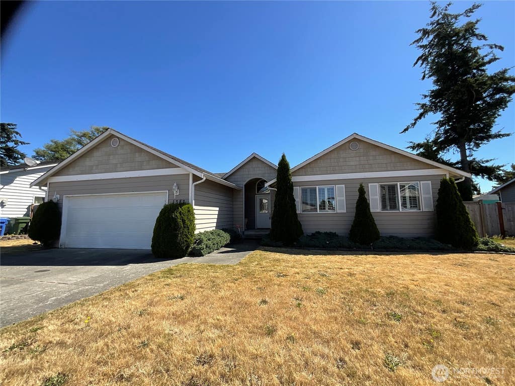 Photo of 1382 NW Kathleen Drive, Oak Harbor, WA 98277 (MLS # 2561931)