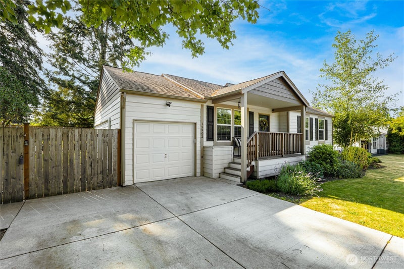 15902 95th Avenue Ct E