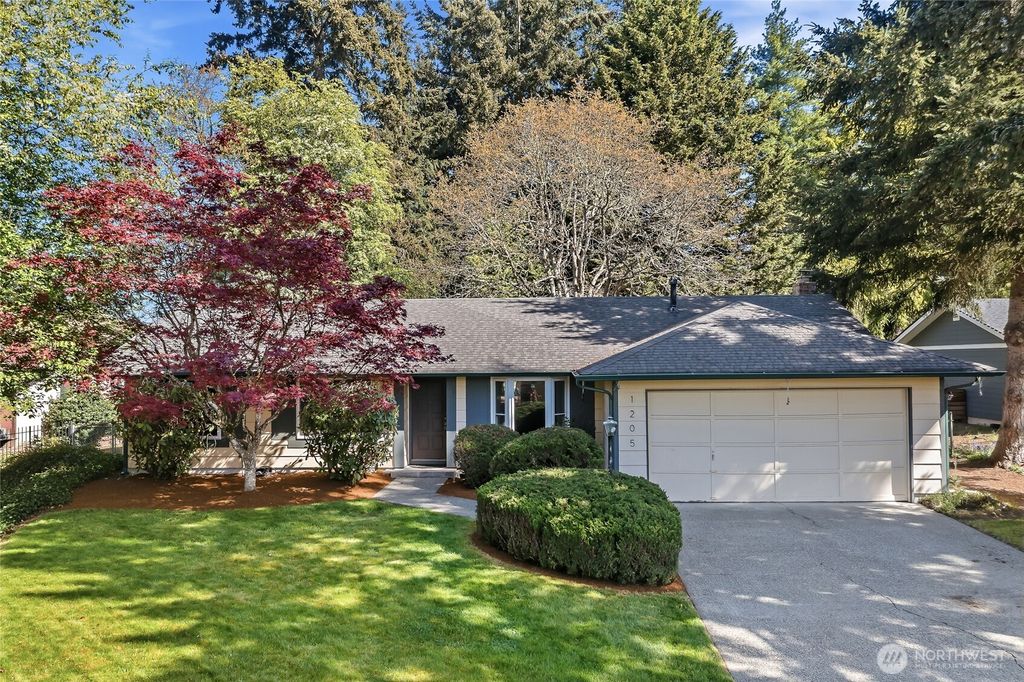 Photo of 1205 156th Street Ct E, Tacoma, WA 98445 (MLS # 2516147)
