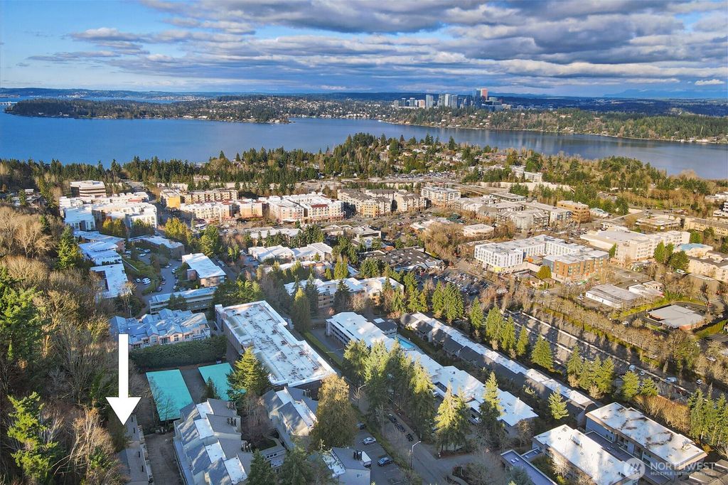 Photo of 2941 76th Avenue SE #5A, Mercer Island, WA 98040 (MLS # 2480435)
