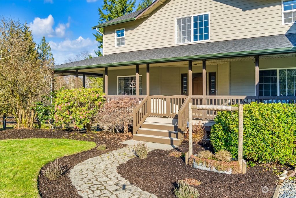 Photo of 820 148th Street NE, Arlington, WA 98223 (MLS # 2202794)