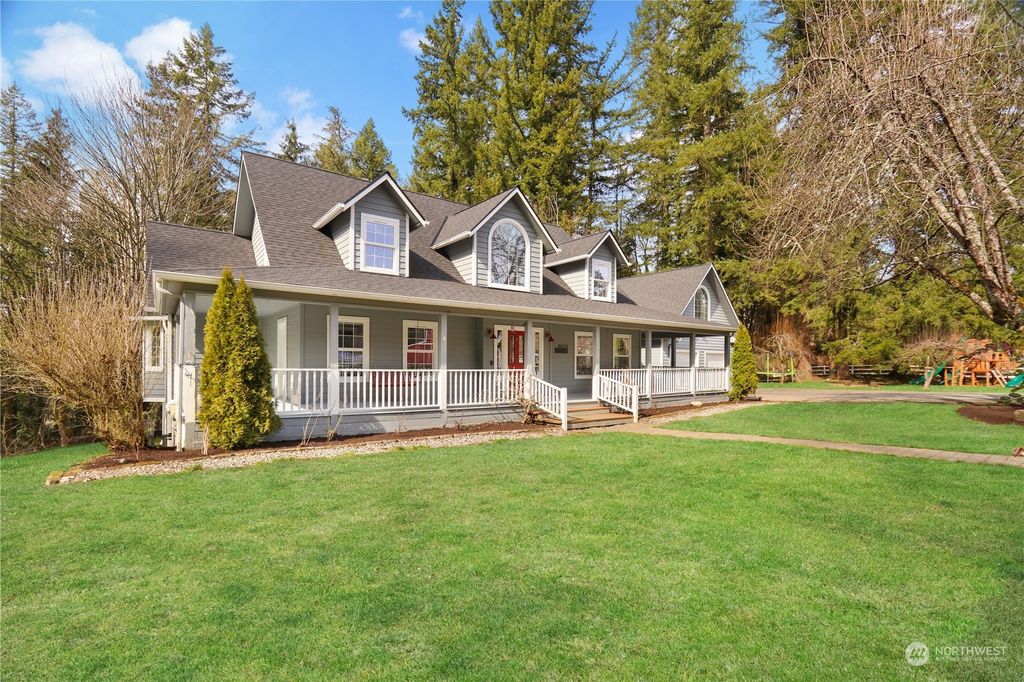 Photo of 10424 Bollenbaugh Hill Road, Monroe, WA 98272 (MLS # 2047658)