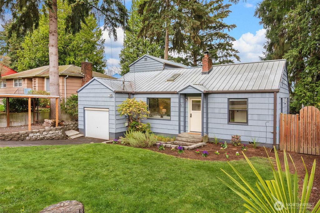 Photo of 14726 27th Avenue NE, Shoreline, WA 98155 (MLS # 2357704)
