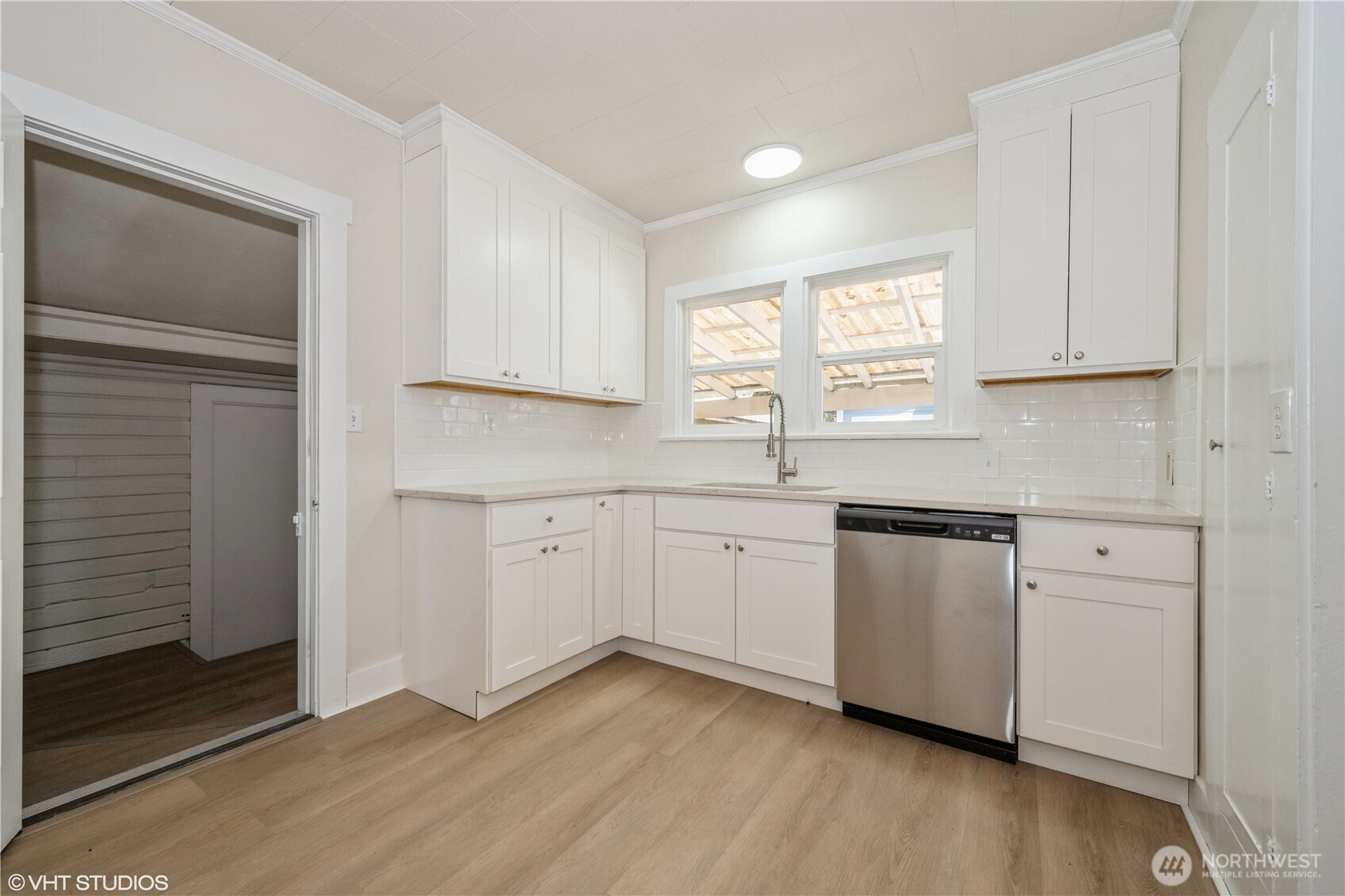 Centralia, Washington 98531, United States, 2 Bedrooms Bedrooms, ,1 BathroomBathrooms,Residential,Active,123814