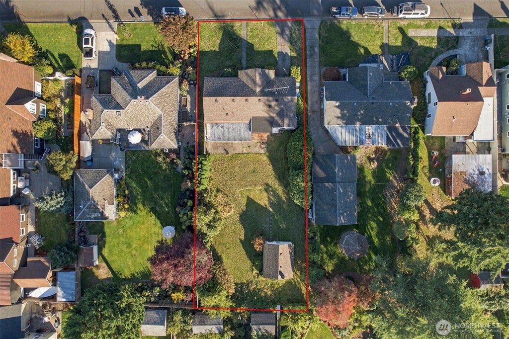Photo of 324 18th Street NW, Puyallup, WA 98371 (MLS # 2593290)