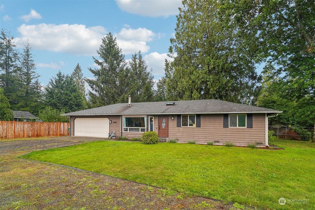 Photo of 824 Linda Avenue, Gold Bar, WA 98251 (MLS # 2288910)