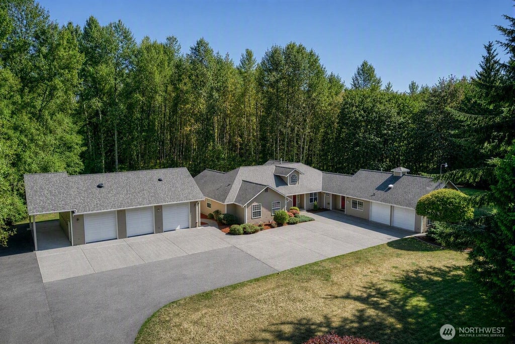 Photo of 10117 159th Avenue SE, Snohomish, WA 98290 (MLS # 2584297)