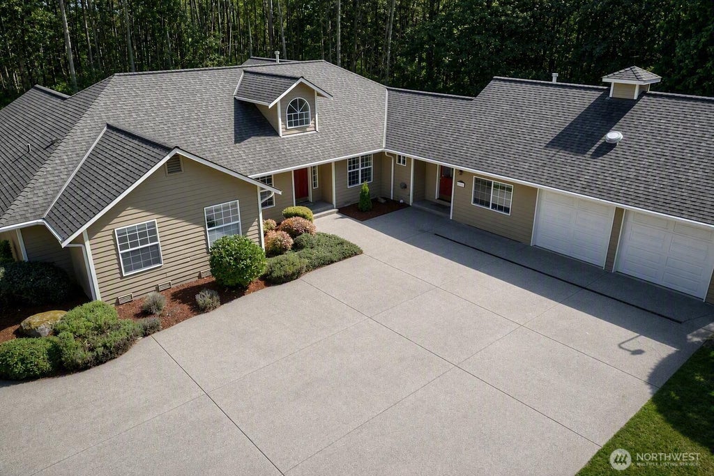 Photo of 10117 159th Avenue SE, Snohomish, WA 98290 (MLS # 2584297)
