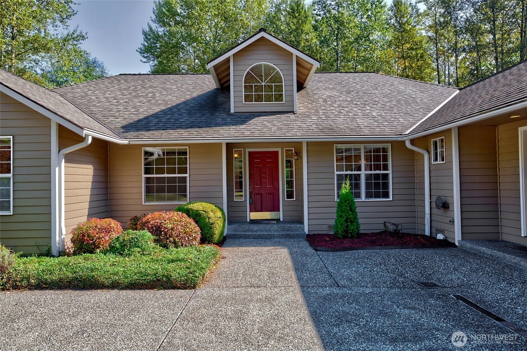 Photo of 10117 159th Avenue SE, Snohomish, WA 98290 (MLS # 2584297)