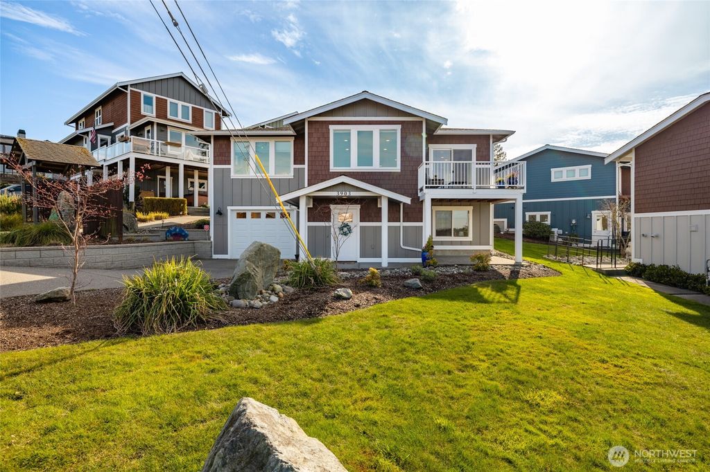 Photo of 3903 Isle Way, Anacortes, WA 98221 (MLS # 2499972)