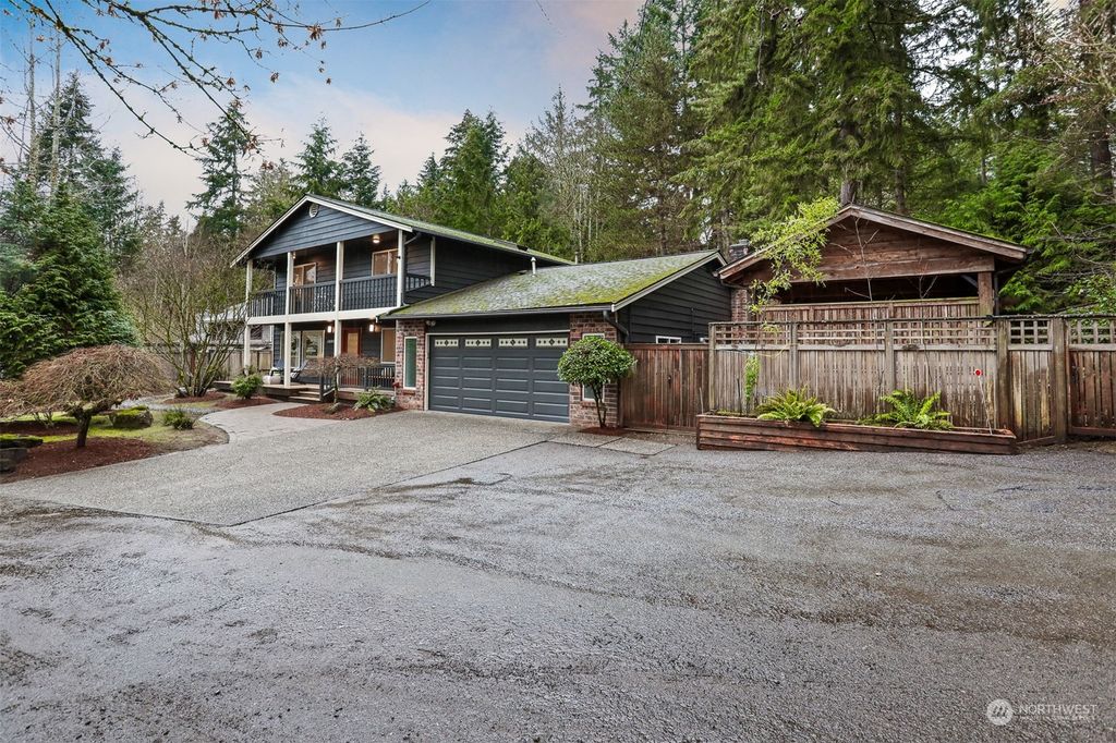 Photo of 16204 SE 24th Street, Bellevue, WA 98008 (MLS # 2316970)