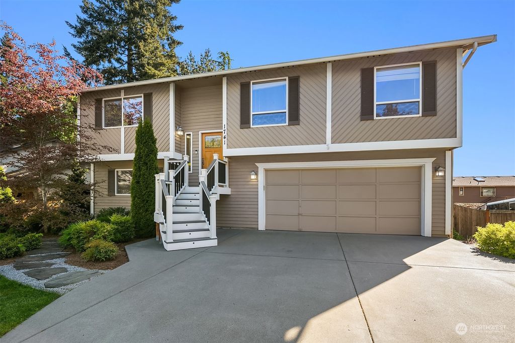 Photo of 1741 211th Way NE, Sammamish, WA 98074 (MLS # 2236449)
