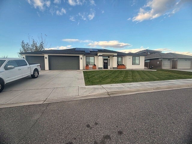 Photo of 6844 Whitestone Street, West Richland, WA 99353 (MLS # 2599936)
