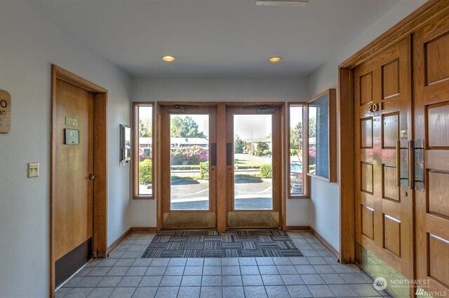 520 E Whidbey Avenue 205