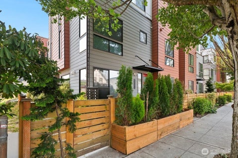 Photo of 539 S Cloverdale Street #D, Seattle, WA 98108 (MLS # 2574004)