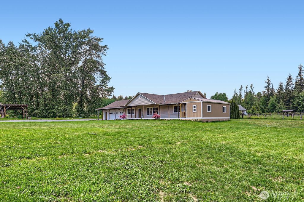 Photo of 9006 123rd Avenue NE, Lake Stevens, WA 98258 (MLS # 2382164)