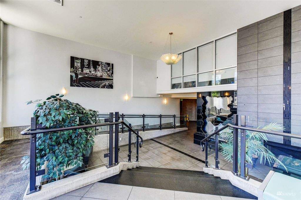 Photo of 699 John Street #304, Seattle, WA 98109 (MLS # 1989975)