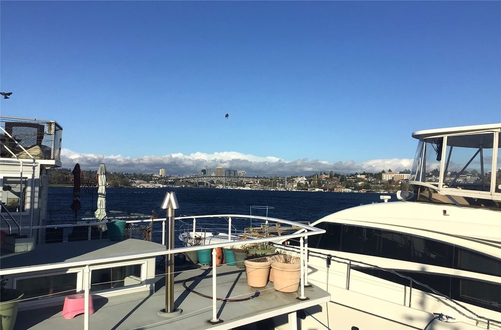 Photo of 1900 Westlake Avenue N #19, Seattle, WA 98109 (MLS # 2184860)