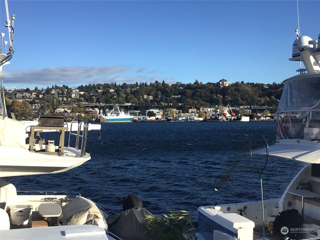 Photo of 1900 Westlake Avenue N #19, Seattle, WA 98109 (MLS # 2184860)