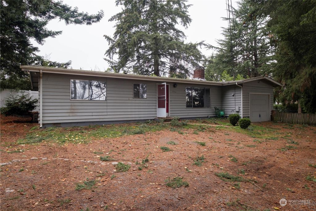 Photo of 220 S Normandy Road, Burien, WA 98148 (MLS # 2312005)