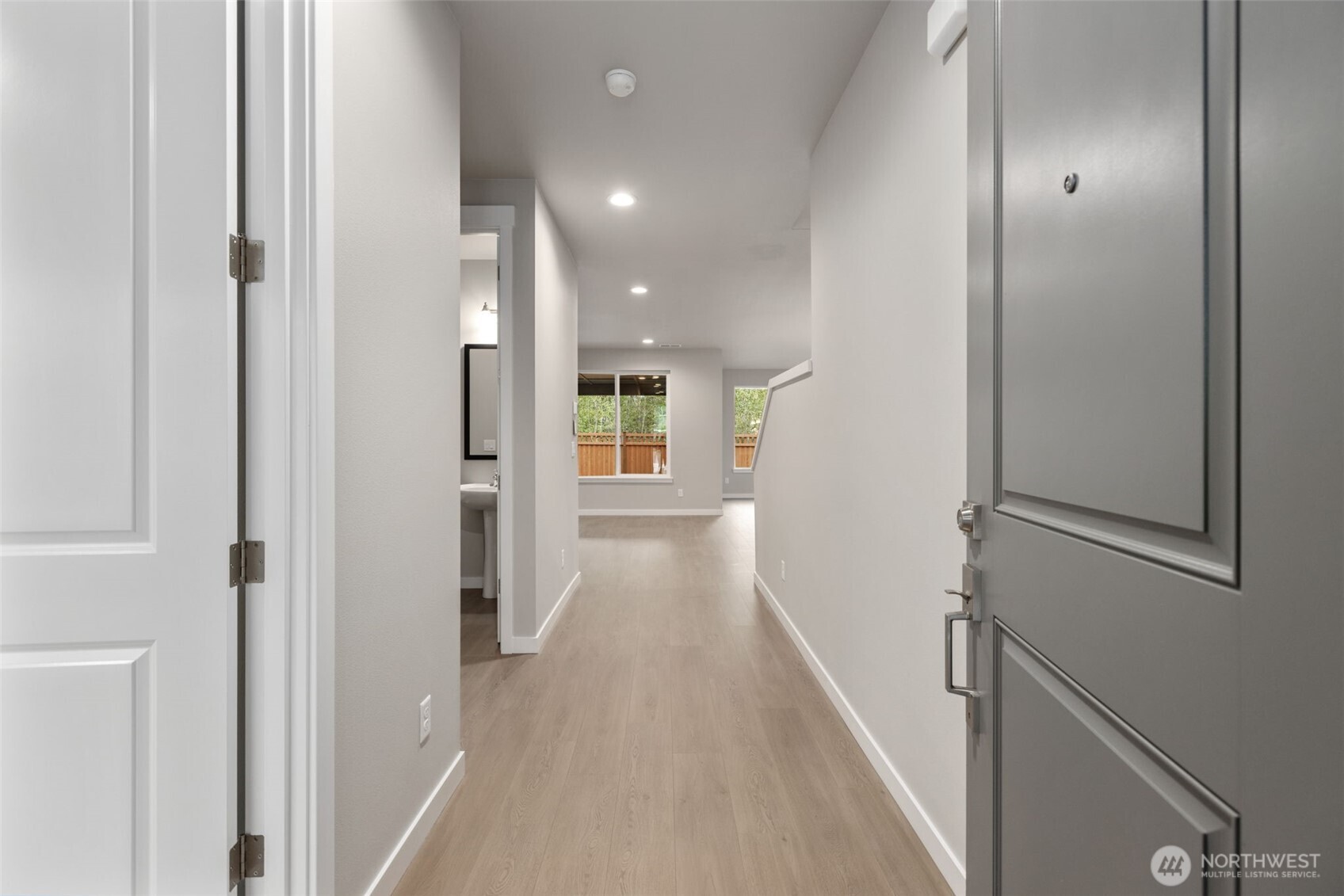 20213 148th Street E 609