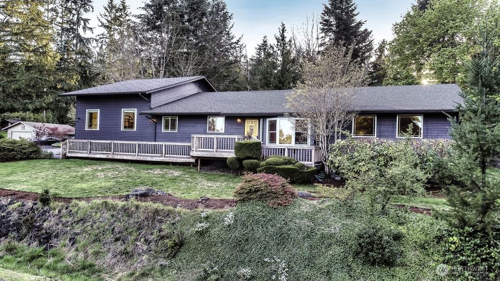 Photo of 21418 52nd Avenue SE, Woodinville, WA 98072 (MLS # 2366613)