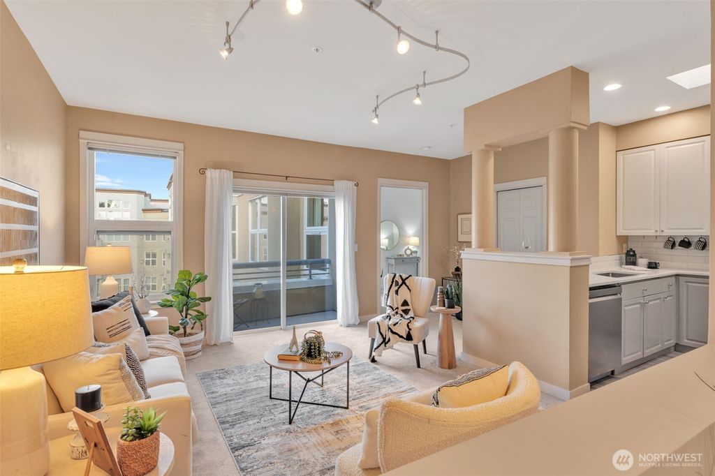 Photo of 10042 Main Street #506, Bellevue, WA 98004 (MLS # 2355338)