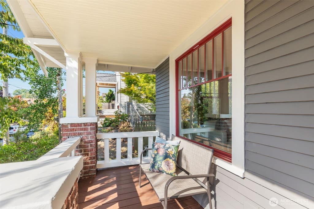 Photo of 3240 35th Avenue S, Seattle, WA 98144 (MLS # 2574326)