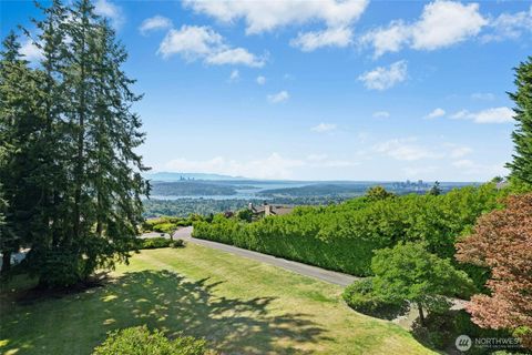 Photo of 4736 Somerset Avenue SE, Bellevue, WA 98006 (MLS # 2543176)