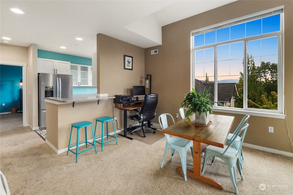 Photo of 1601 NE Katsura Street #101, Issaquah, WA 98029 (MLS # 2164693)