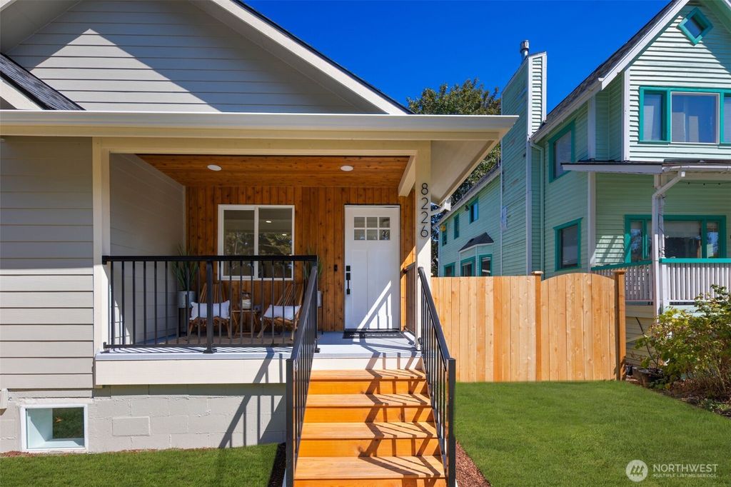 Photo of 8226 Meridian Avenue N, Seattle, WA 98103 (MLS # 2435944)