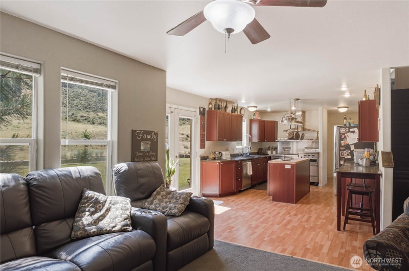 44 Crumbacher Road